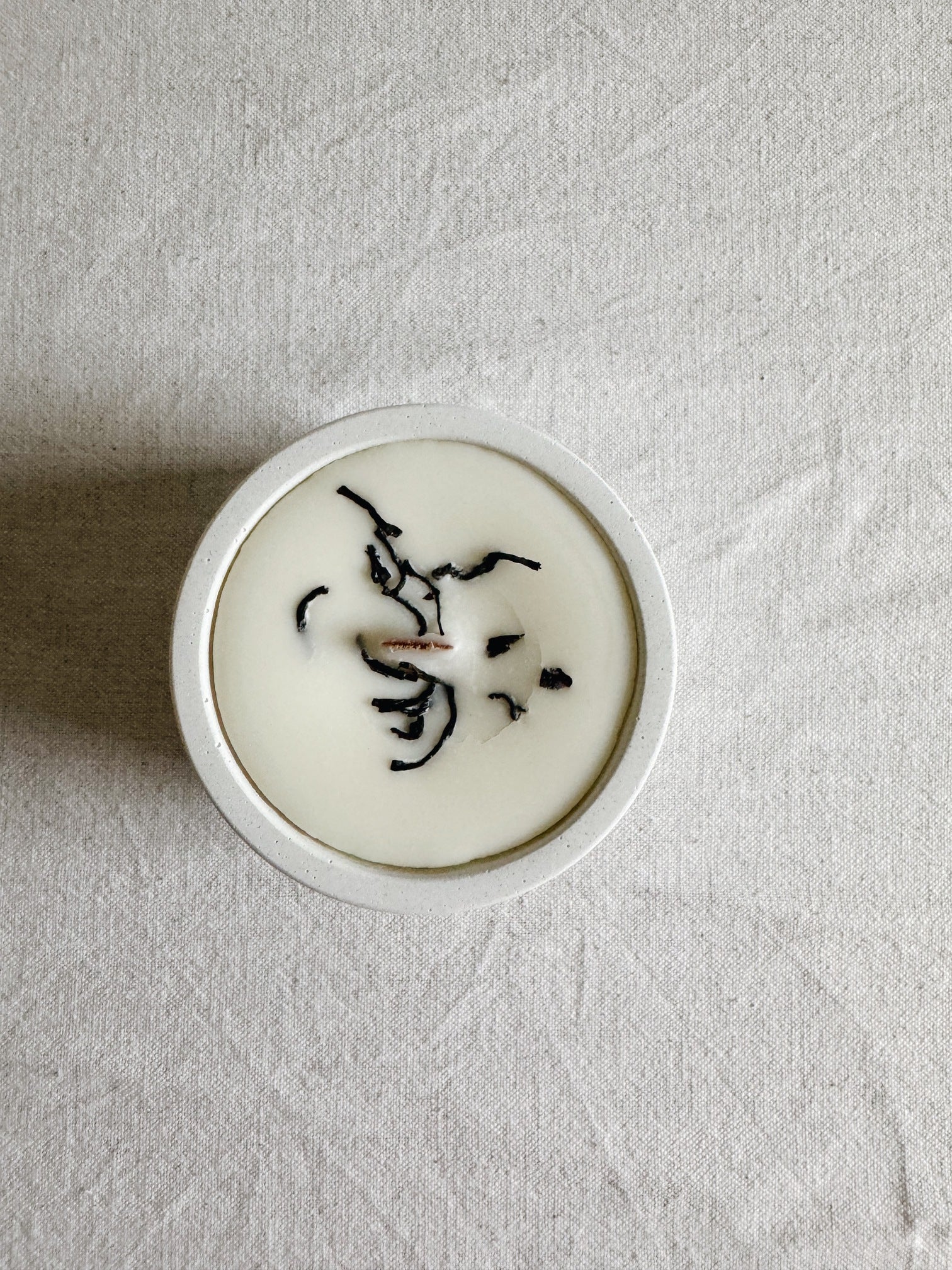 Duftkerze „Black Tea“ – mit schwarzem Tee, Kardamom & Vanille (125 g)