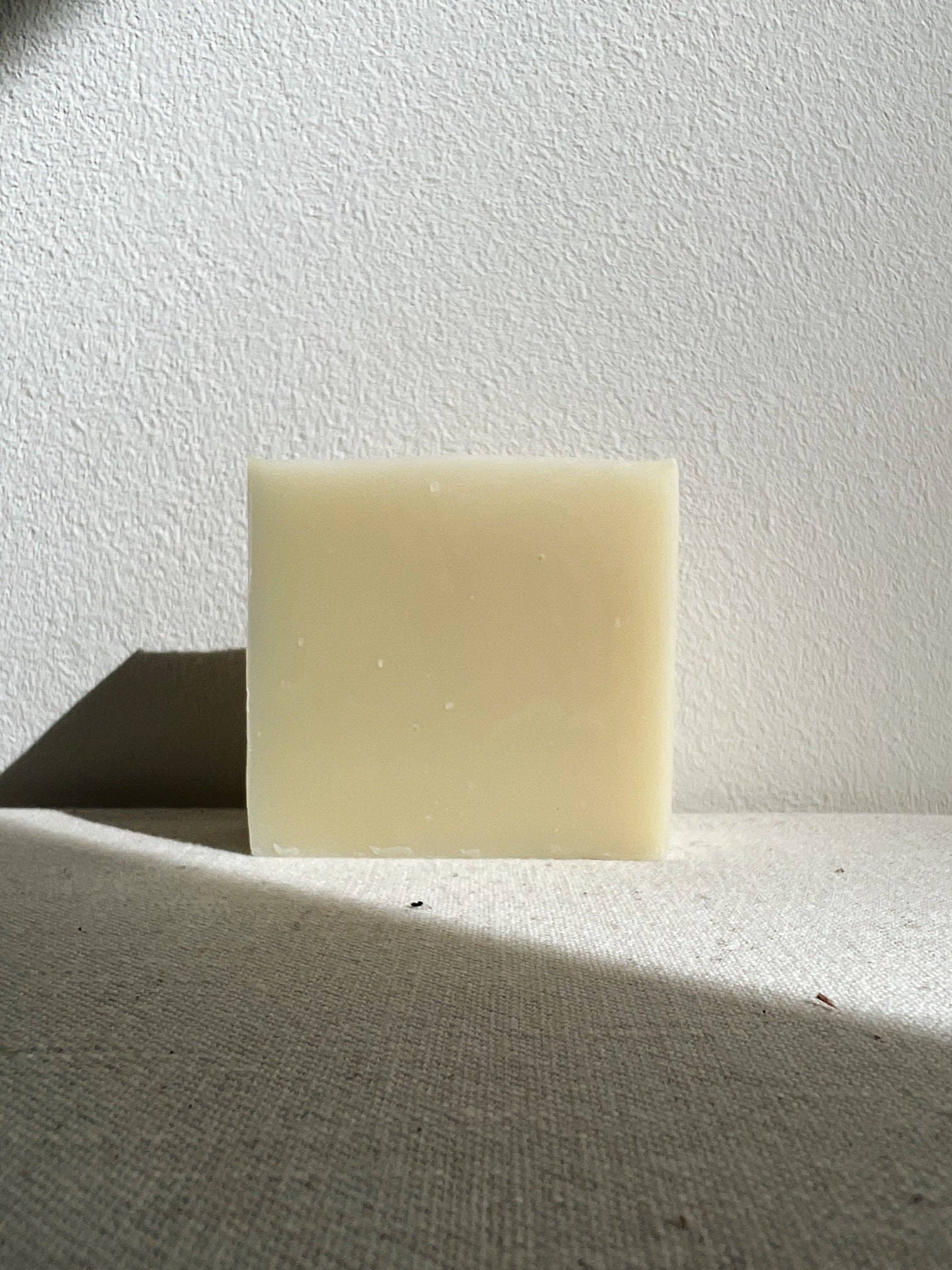 Naturseife „Bare“ – ohne Duftstoffe, mit Bio-Ölen