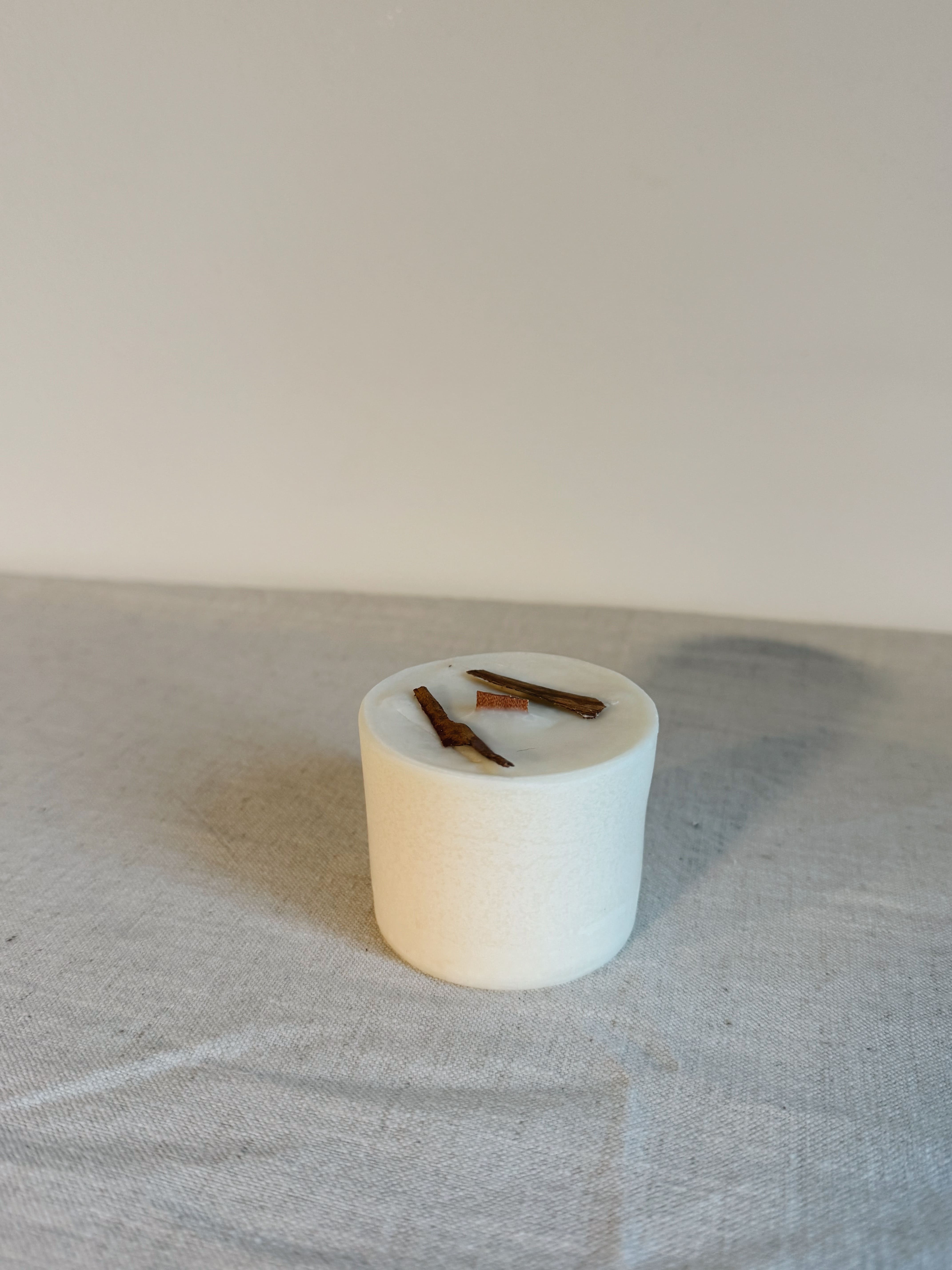 Nachfüllkerze „Chai“ – Warme Gewürznoten für dein Betongefäß (125 g)