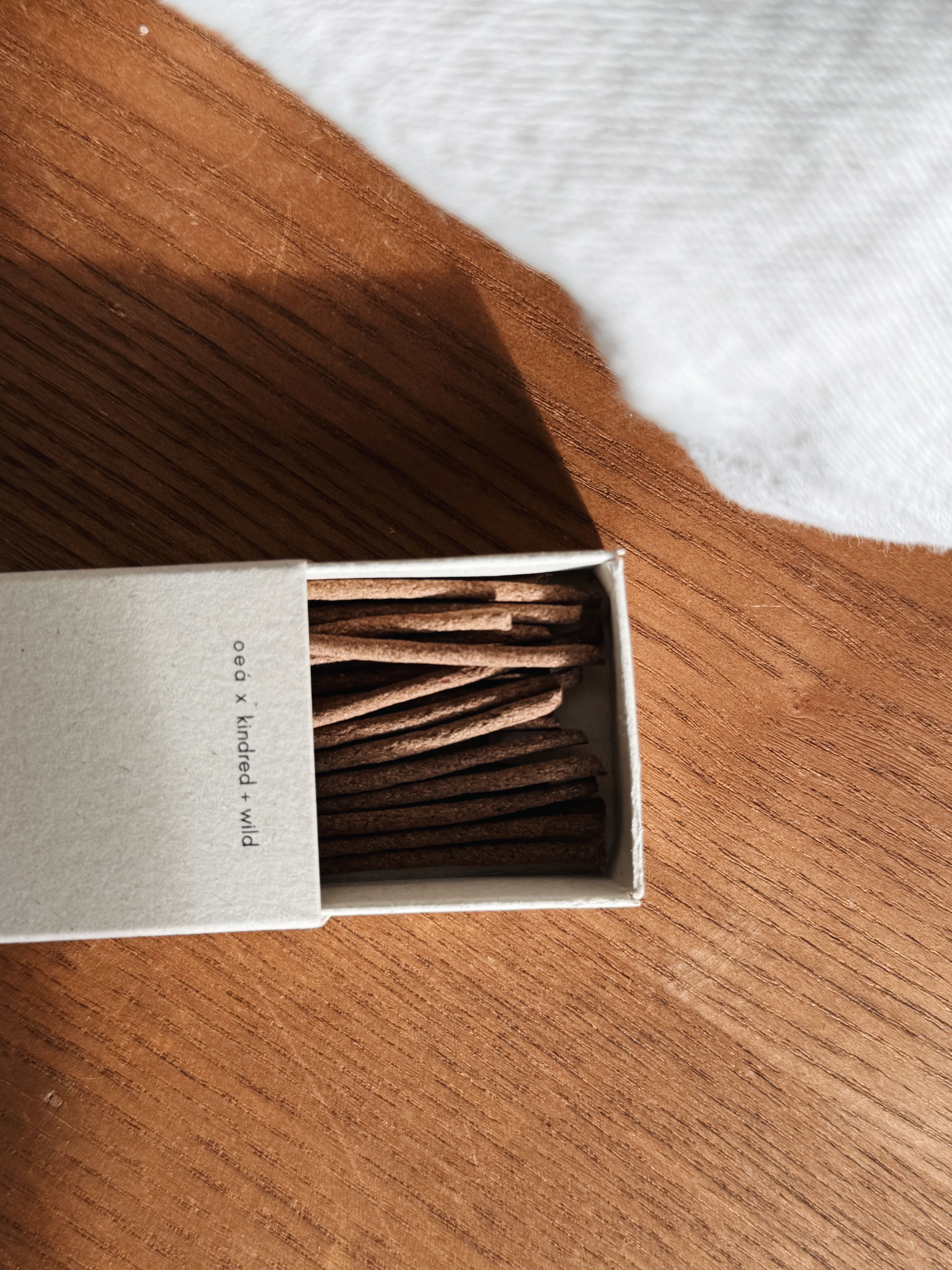 HEART Ritual Incense – Handgefertigte Räucherstäbchen für Wärme & Verbundenheit