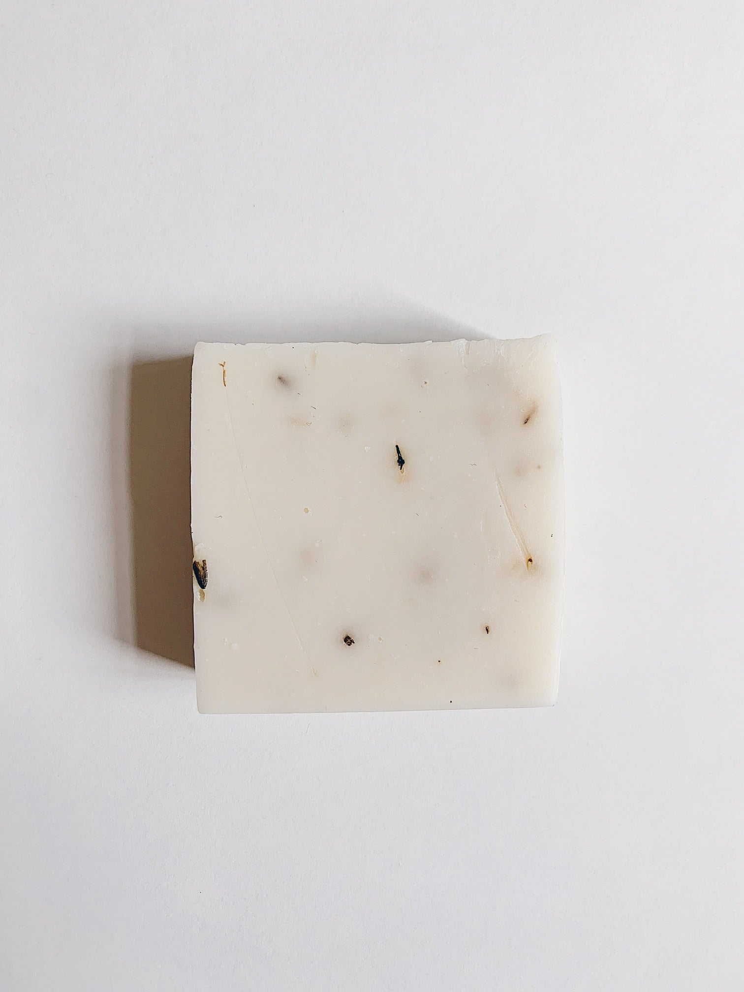 Naturseife „Lavender“ – mit Lavendelhydrolat & ätherischem Lavendelöl